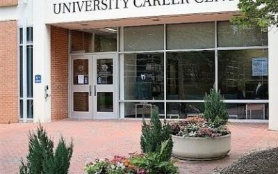 Why Every College Student Should Visit Their University Career Center NOW!